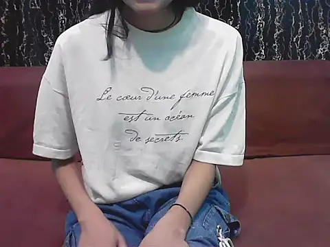 Snapshot of hello_baby01 chatting on 04-04-26, 04:15 hello baby01 online show from 04-04-26, 04:15