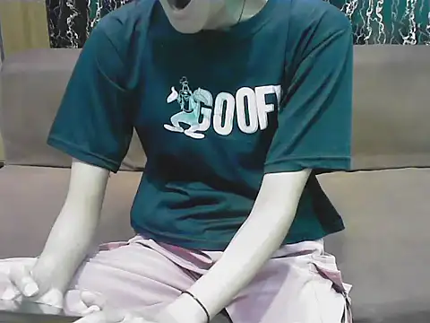 Snapshot of hello_baby01 chatting on 04-05-26, 04:59 hello baby01 online show from 04-05-26, 04:59