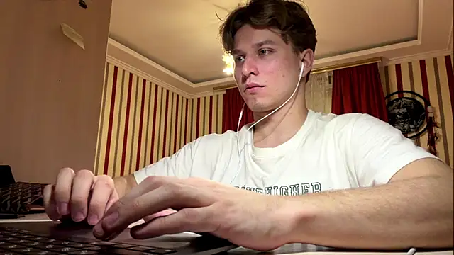 Snapshot of Jimmy1Butler chatting on 04-14-26, 02:56 Jimmy1Butler online show from 04-14-26, 02:56