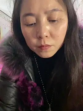 Snapshot of tianwei2567 chatting on 02-06-26, 08:29 tianwei2567 online show from 02-06-26, 08:29