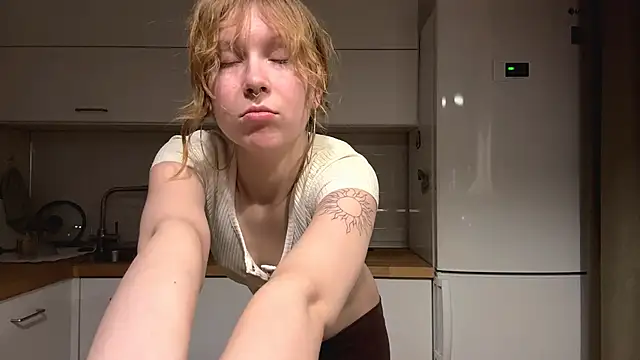 ElfriedaZwack online show from 04-08-26, 04:18