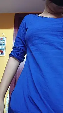 SameeraReddy19 online show from 05-14-26, 10:22