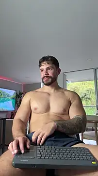 Snapshot of Valenthino_Salvatore chatting on 05-16-26, 10:41 Valenthino Salvatore online show from 05-16-26, 10:41