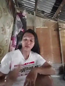 Snapshot of lovelycarla32 chatting on 11-27-25, 05:09 lovelycarla32 online show from 11-27-25, 05:09