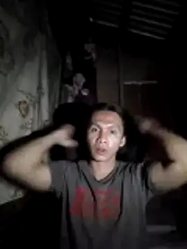 Snapshot of lovelycarla32 chatting on 12-05-25, 02:47 lovelycarla32 online show from 12-05-25, 02:47