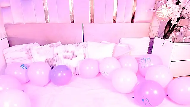 Naomistart online show from 04-05-26, 05:59