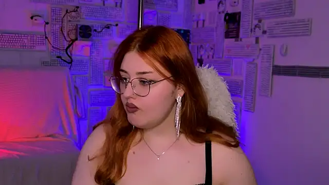 StaceyJensen online show from 04-07-26, 12:16