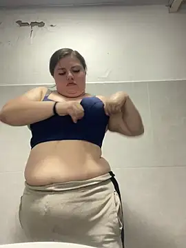 Kitty Bms  online show from 12-17-25, 06:58