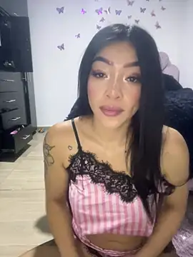 DAKOTA SAKURA online show from 07-17-26, 10:33