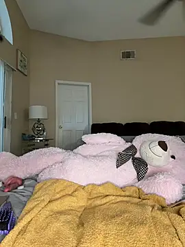 Kiki hammyy online show from 05-15-26, 08:05