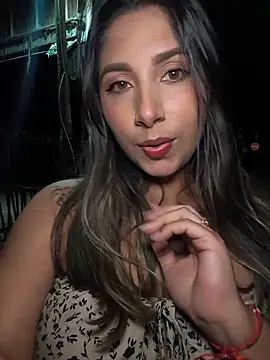 Catalina ramos online show from 04-19-26, 04:34