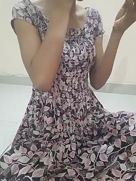 Snapshot of Alpee_kumri chatting on 01-17-26, 04:54 Alpee kumri online show from 01-17-26, 04:54