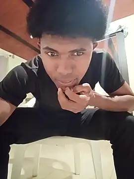 Snapshot of man_black_hot24 chatting on 11-25-25, 03:17 man black hot24 online show from 11-25-25, 03:17