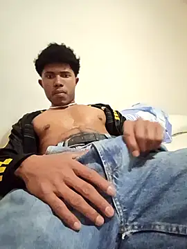 Snapshot of man_black_hot24 chatting on 12-04-25, 08:17 man black hot24 online show from 12-04-25, 08:17