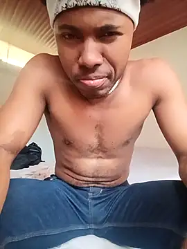 Snapshot of man_black_hot24 chatting on 12-15-25, 09:30 man black hot24 online show from 12-15-25, 09:30