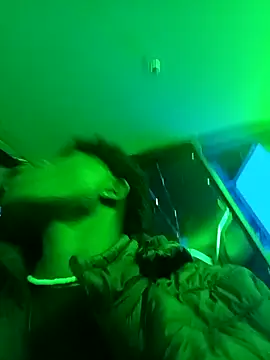 Snapshot of man_black_hot24 chatting on 01-18-26, 04:05 man black hot24 online show from 01-18-26, 04:05