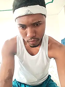 Snapshot of man_black_hot24 chatting on 03-25-26, 12:22 man black hot24 online show from 03-25-26, 12:22