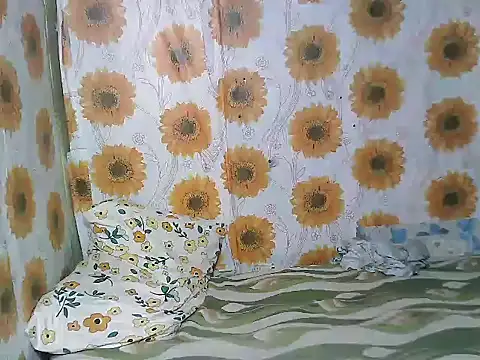 Smilinglovely online show from 03-28-26, 07:02