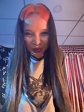 Snapshot of A_Good_Witch chatting on 04-08-26, 11:37 A Good Witch online show from 04-08-26, 11:37