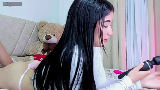 Snapshot of lia_sweetty chatting on 03-15-26, 11:44 lia sweetty online show from 03-15-26, 11:44