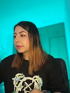 MaddieHunter online show from 04-07-26, 03:45