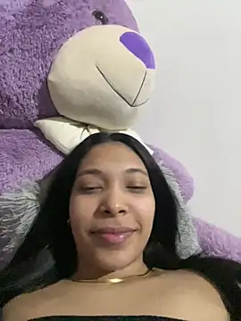 KarolRojas 22 online show from 07-08-26, 08:57