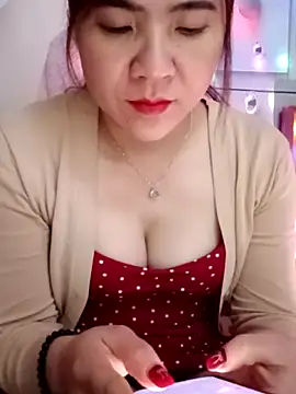 Snapshot of Lily-ross22 chatting on 03-11-26, 05:02 Lily-ross22 online show from 03-11-26, 05:02