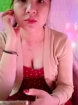Snapshot of Lily-ross22 chatting on 03-15-26, 02:50 Lily-ross22 online show from 03-15-26, 02:50