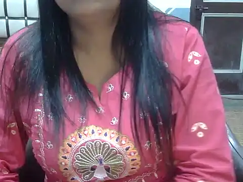 Snapshot of Harmanjeet_kaur chatting on 06-19-26, 05:23 Harmanjeet kaur online show from 06-19-26, 05:23