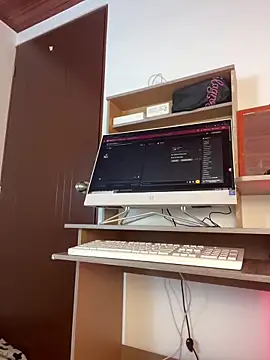 Im Luu online show from 06-16-26, 04:15