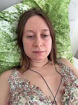 Snapshot of Brooke_lover chatting on 04-20-26, 10:29 Brooke lover online show from 04-20-26, 10:29