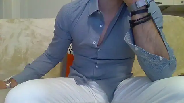 Snapshot of Eroshotlicker chatting on 03-23-26, 10:14 Eroshotlicker online show from 03-23-26, 10:14