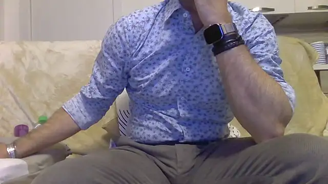 Snapshot of Eroshotlicker chatting on 04-06-26, 08:43 Eroshotlicker online show from 04-06-26, 08:43