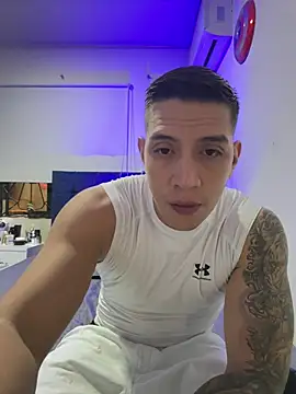 OliverWest04 online show from 04-16-26, 08:53