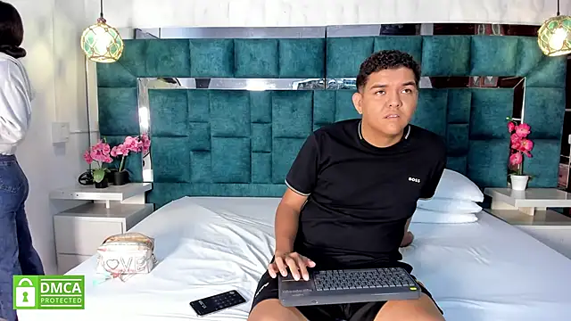  bonnyandclyde online show from 01-16-26, 12:42