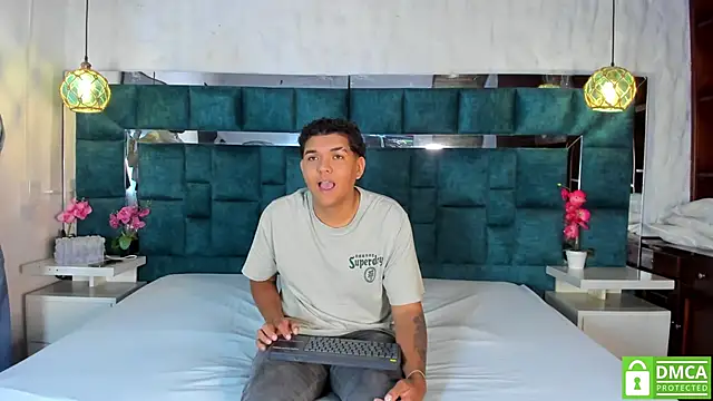  bonnyandclyde online show from 03-07-26, 12:24