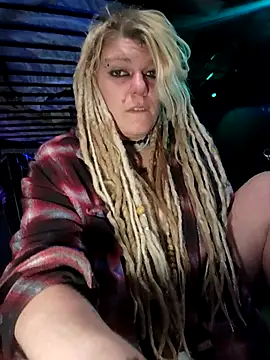 Snapshot of Horny_hippie chatting on 02-22-26, 11:14 Horny hippie online show from 02-22-26, 11:14