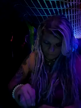 Snapshot of Horny_hippie chatting on 03-22-26, 11:13 Horny hippie online show from 03-22-26, 11:13