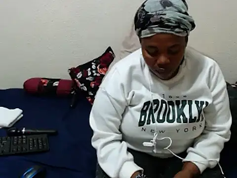 KittyPussyZA online show from 05-05-26, 11:18