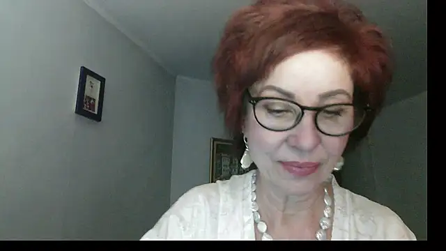 Kelly Flurr online show from 12-19-25, 06:53