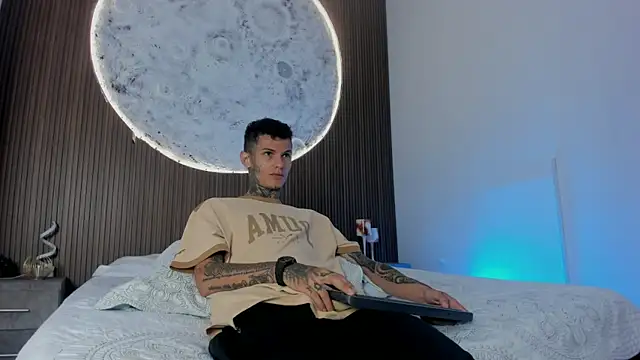 Paulo 527 online show from 04-13-26, 05:46