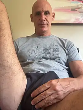 Elosoo online show from 04-15-26, 02:13