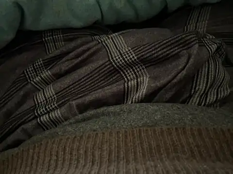 Snapshot of erdestruttor18 chatting on 02-04-26, 10:32 erdestruttor18 online show from 02-04-26, 10:32