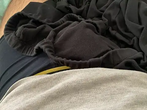 Snapshot of erdestruttor18 chatting on 03-02-26, 03:19 erdestruttor18 online show from 03-02-26, 03:19