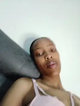 Snapshot of MsParisSmith chatting on 12-15-25, 06:34 MsParisSmith online show from 12-15-25, 06:34