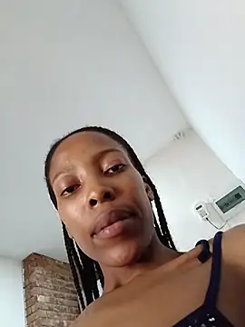 Snapshot of MsParisSmith chatting on 01-10-26, 09:11 MsParisSmith online show from 01-10-26, 09:11