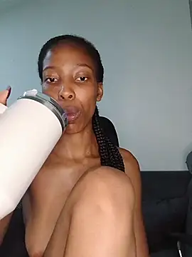 Snapshot of MsParisSmith chatting on 02-15-26, 07:51 MsParisSmith online show from 02-15-26, 07:51