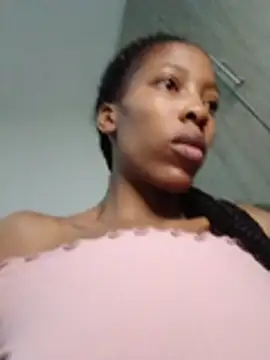 Snapshot of MsParisSmith chatting on 02-18-26, 05:36 MsParisSmith online show from 02-18-26, 05:36