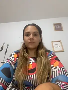 LoreinnFox online show from 04-23-26, 03:52