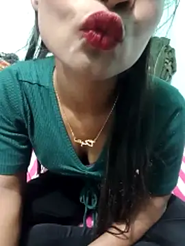 Zoyaa-Zubair online show from 02-25-26, 06:17